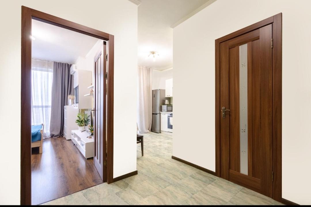 Your! Panoramic View Of The Lake! Kyiv Exterior photo
